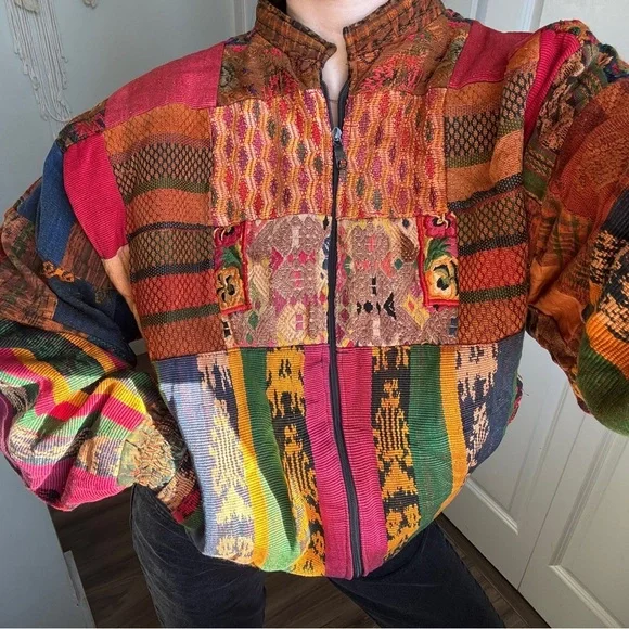 ๐ฅ Vintage Handmade Patchwork Ikat Bomber Jacket ๐ฅ - Picture 2 of 15